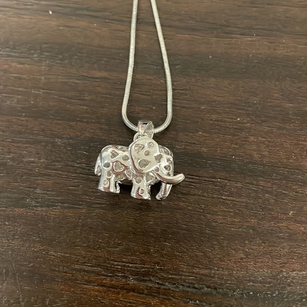 Silver Elephant Set - Picture 4 of 4